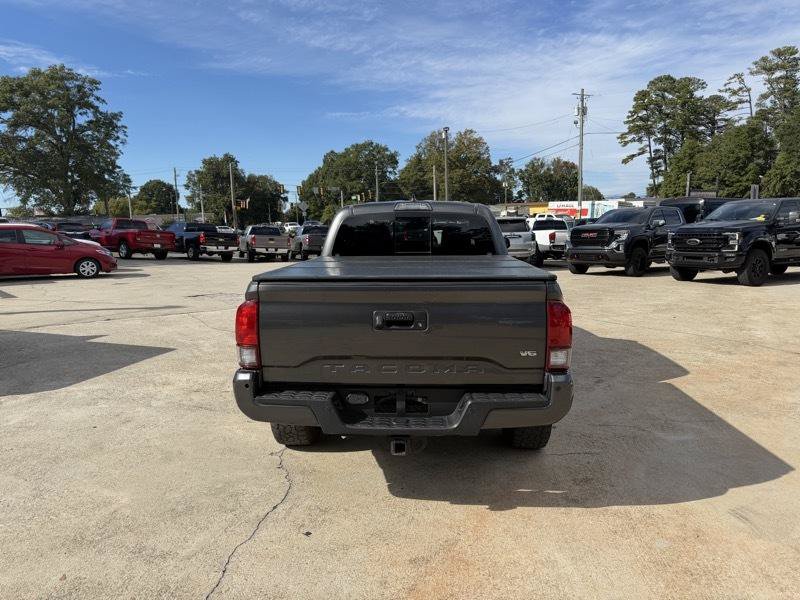 Used 2019 Toyota Tacoma TRD Sport w/ Technology Package AWD/4WD image 4