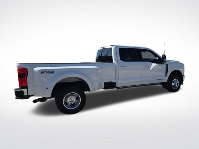 Certified 2025 Ford F350 Lariat w/ Lariat Ultimate Package AWD/4WD image 3