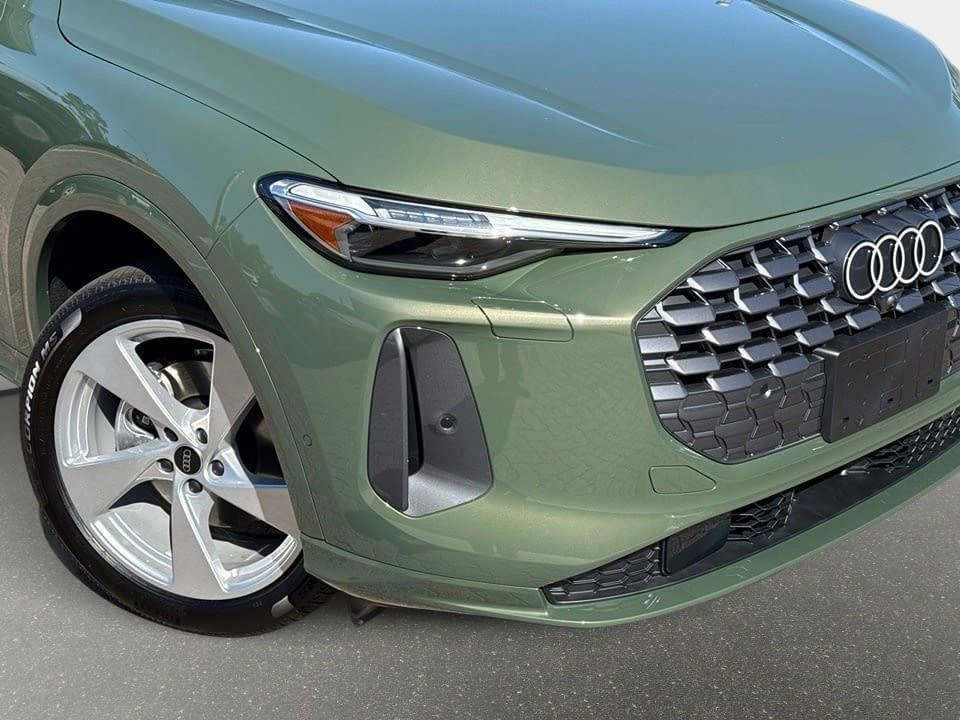 Certified 2025 Audi Q5 Premium Plus w/ Premium Plus image 6