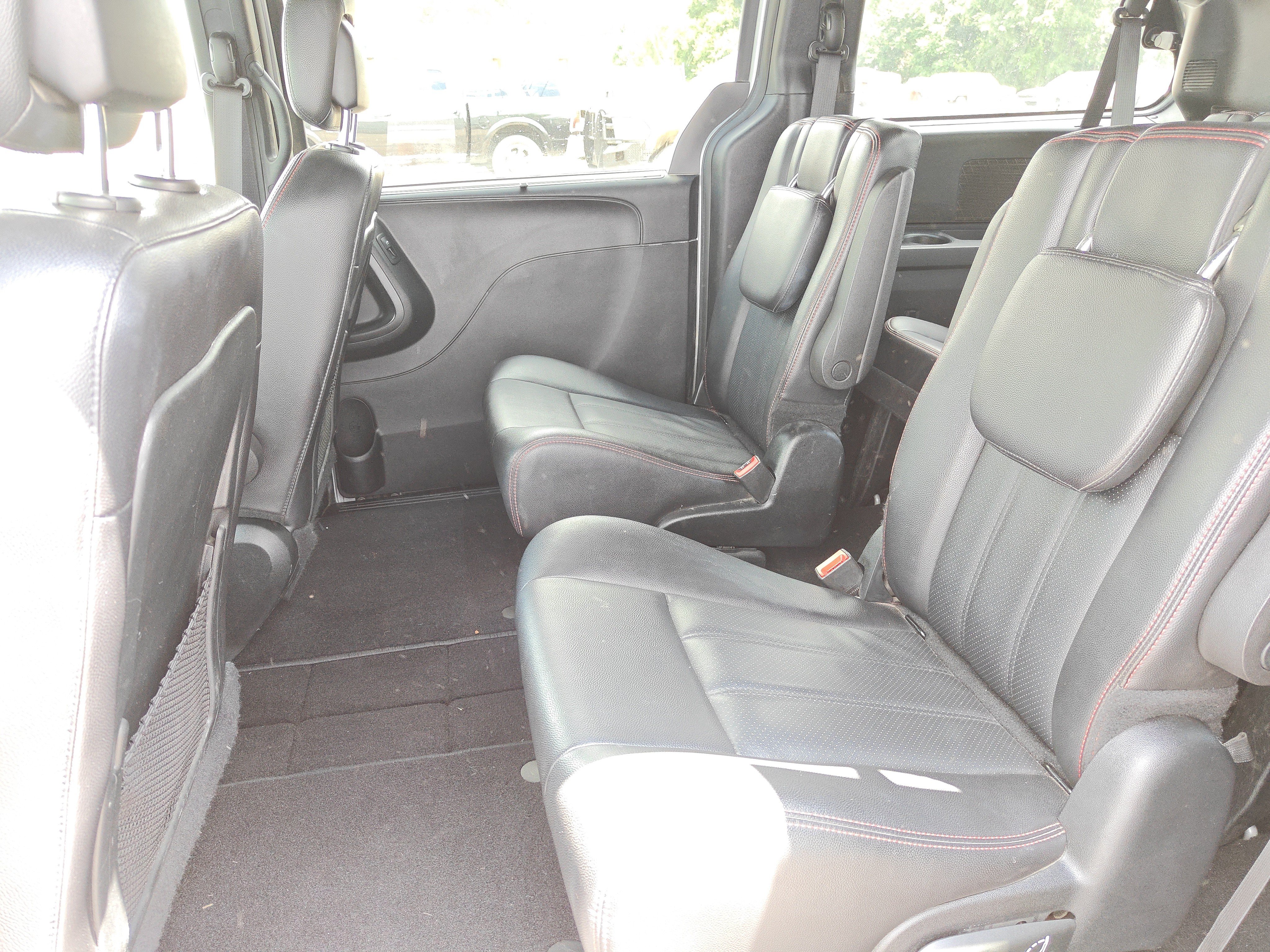 Used 2019 Dodge Grand Caravan GT FWD image 16