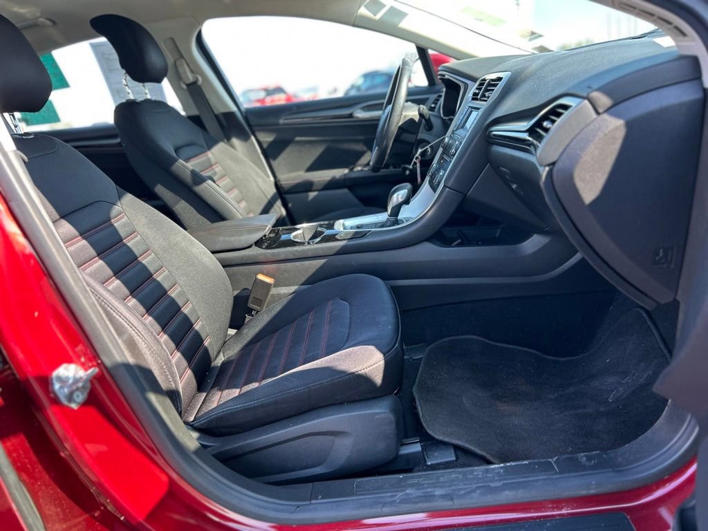 Used 2014 Ford Fusion SE w/ Equipment Group 501A image 12