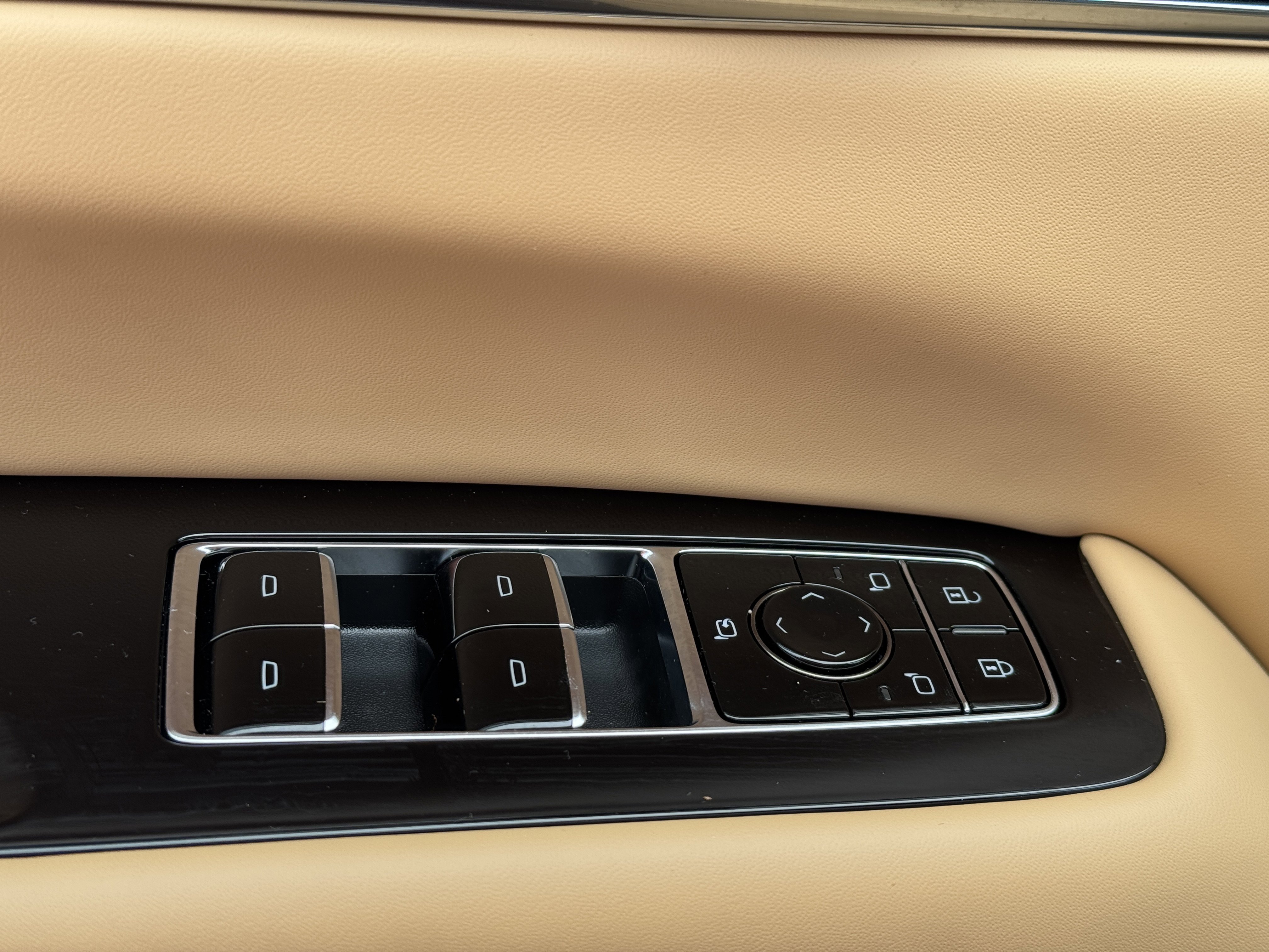 New 2026 Cadillac Escalade IQ Sport 2 w/ LPO, ONYX Package image 18