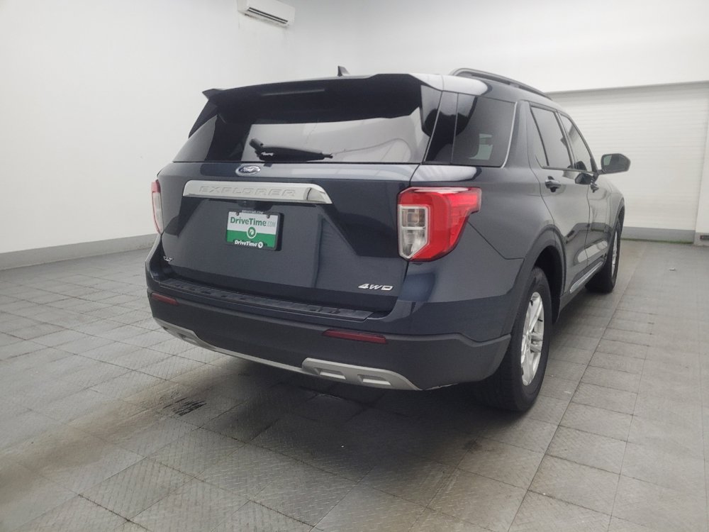 Used 2023 Ford Explorer XLT w/ Equipment Group 202A AWD/4WD image 9