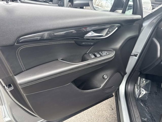 Used 2023 Buick Envision Essence w/ Sport Touring Package image 21