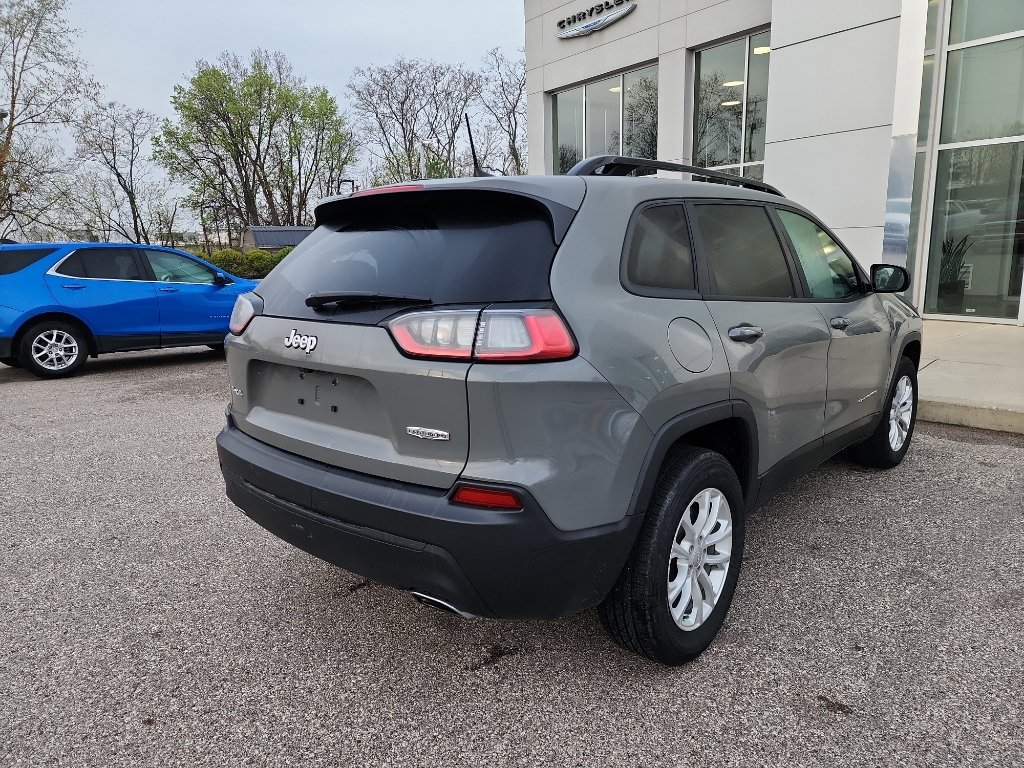 Used 2022 Jeep Cherokee Latitude Lux w/ Sun & Sound Group image 7