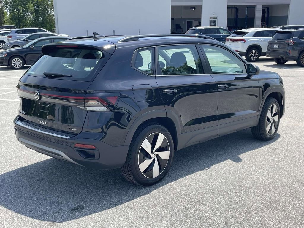 Used 2025 Volkswagen Taos S AWD/4WD image 6