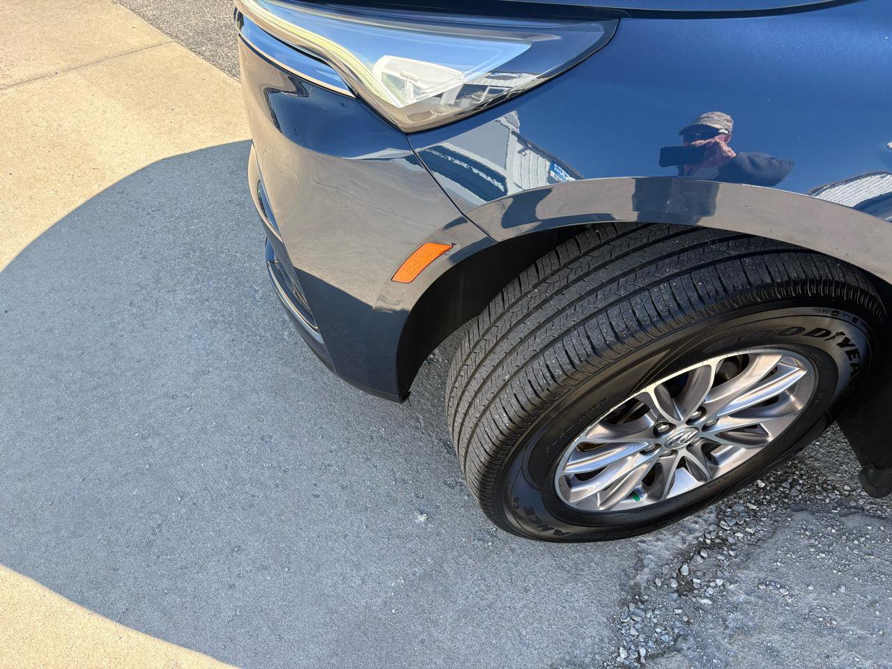 Used 2023 Buick Enclave Essence image 58