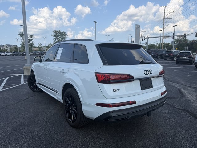 Used 2023 Audi Q7 2.0T Premium Plus w/ Premium Plus Package AWD/4WD image 3