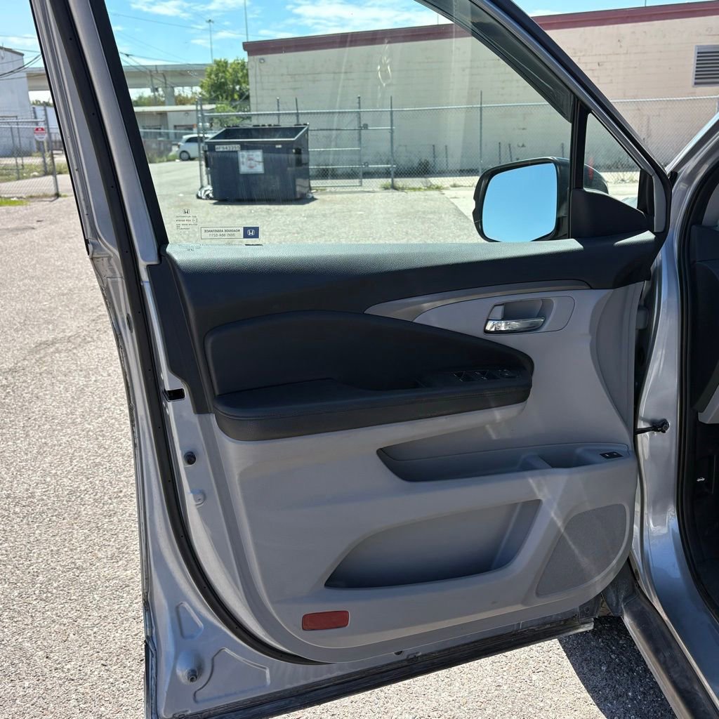 Used 2017 Honda Pilot EX-L image 10
