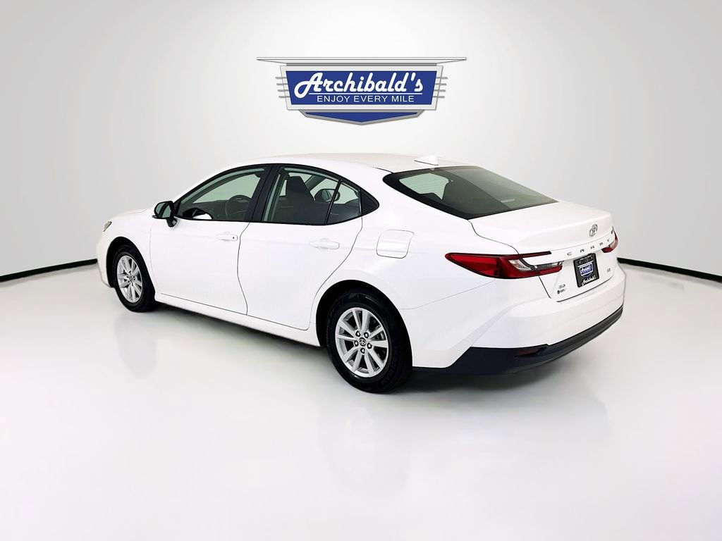 Used 2025 Toyota Camry LE AWD/4WD image 5