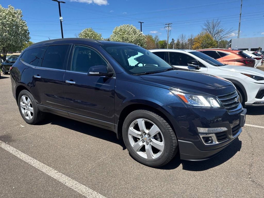 Used 2016 Chevrolet Traverse LT w/ Style and Technology Package AWD/4WD image 8