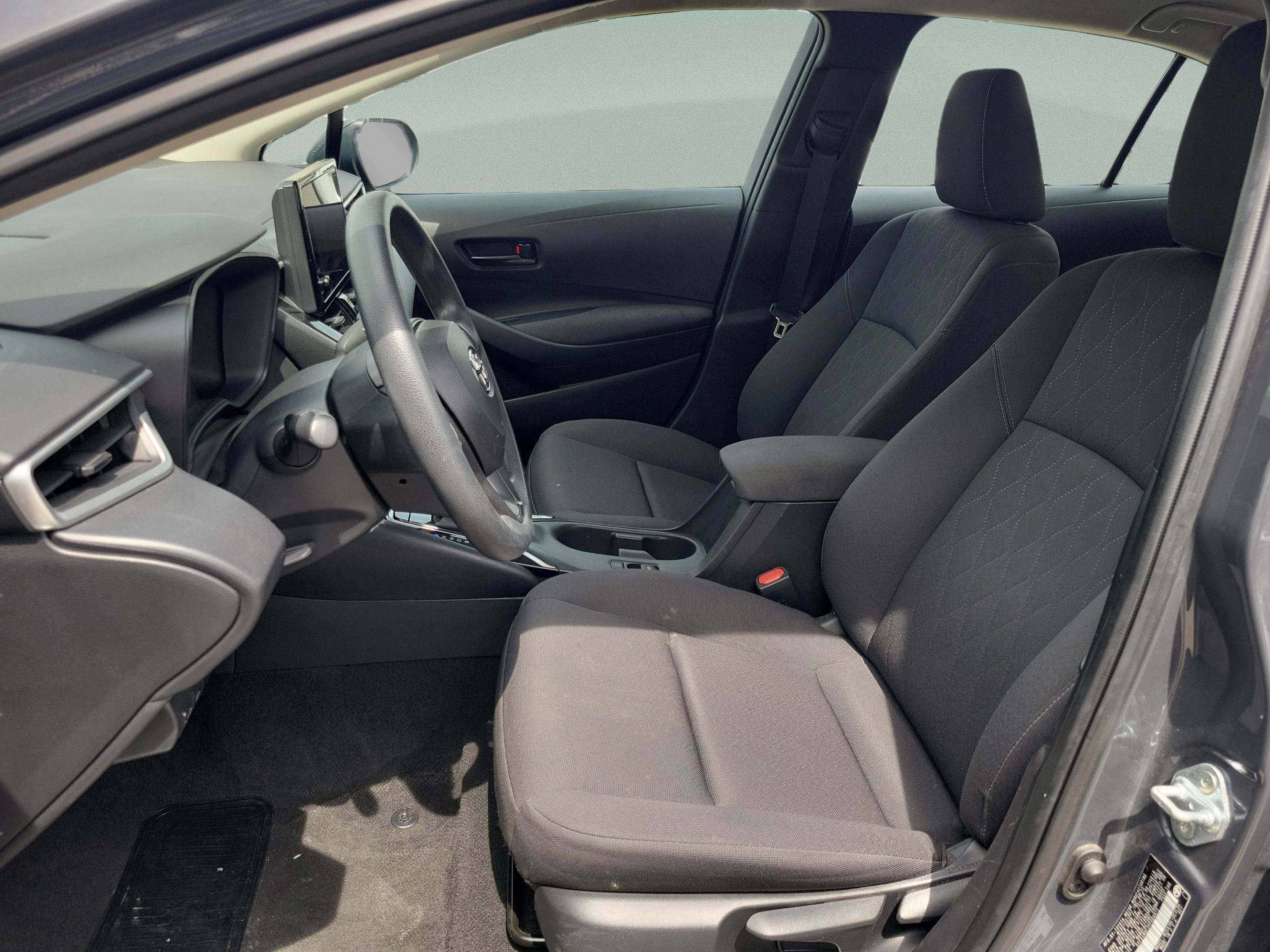 Used 2023 Toyota Corolla LE FWD image 17