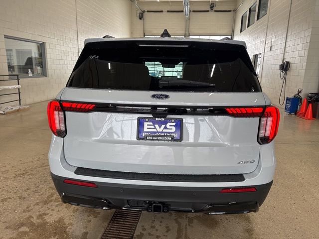 New 2026 Ford Explorer ST-Line w/ ST-Line Street Pack image 6