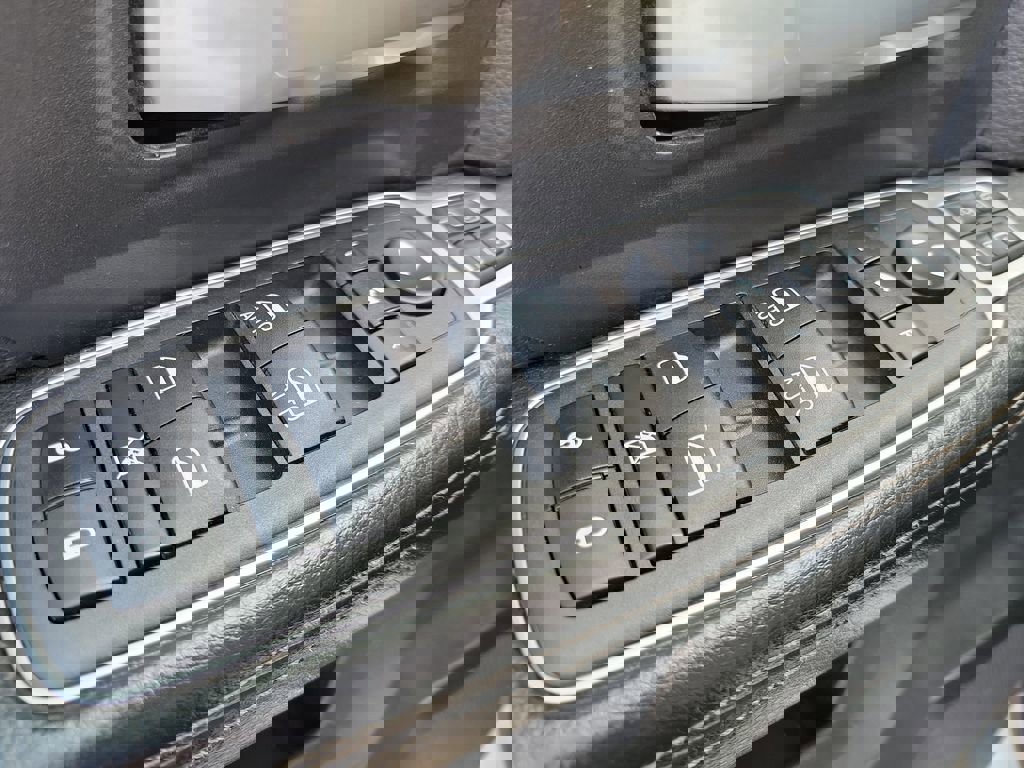 Used 2024 RAM 2500 Big Horn w/ Off Road Package image 18