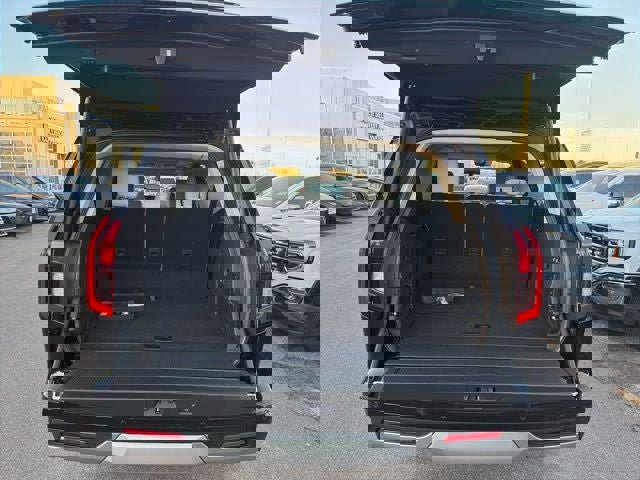 New 2025 Ford Expedition Max Platinum w/ Platinum Ultimate Package image 14