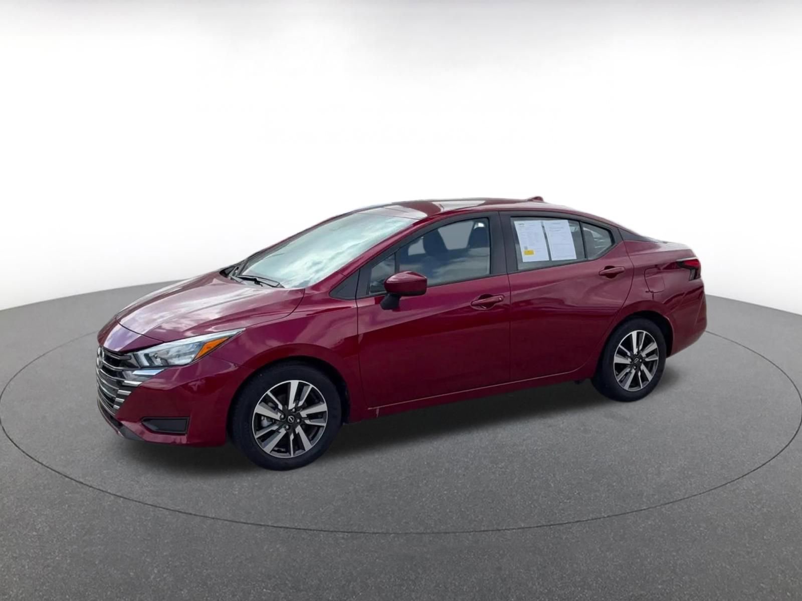 Used 2025 Nissan Versa SV image 6