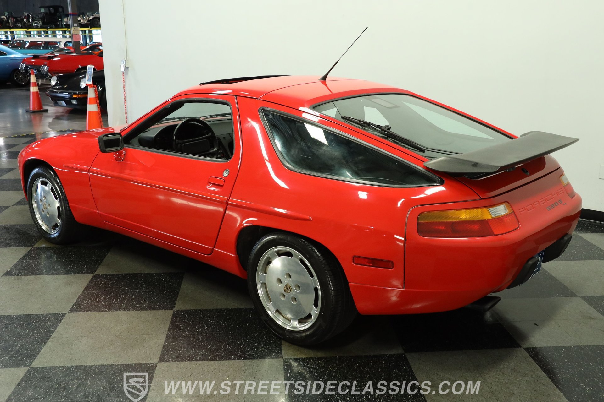 Used 1989 Porsche 928 S4 RWD image 7