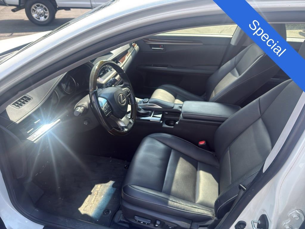 Used 2017 Lexus ES 350 w/ Navigation System Package image 9