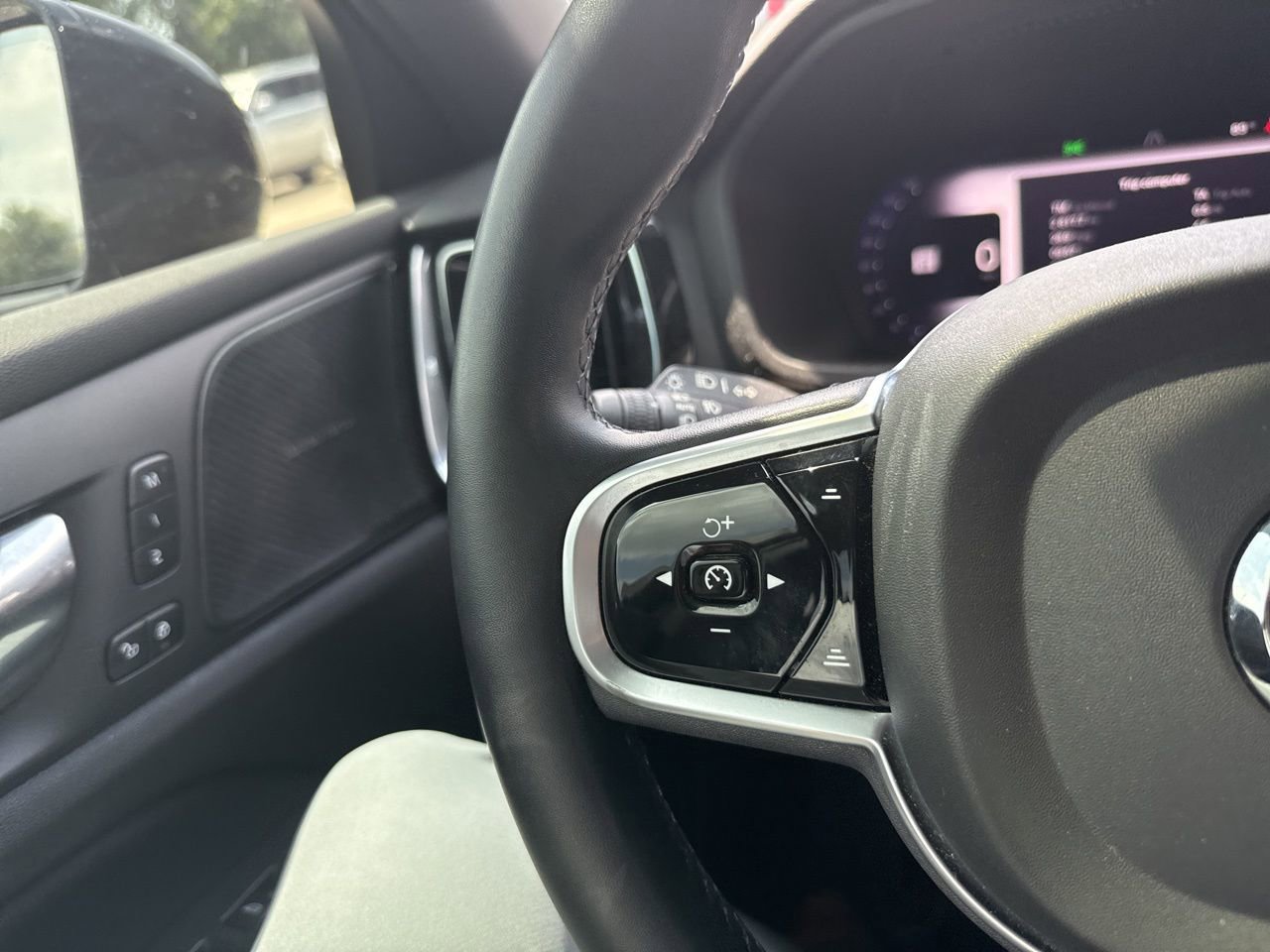 Certified 2023 Volvo S60 B5 Plus w/ Climate Package FWD image 20