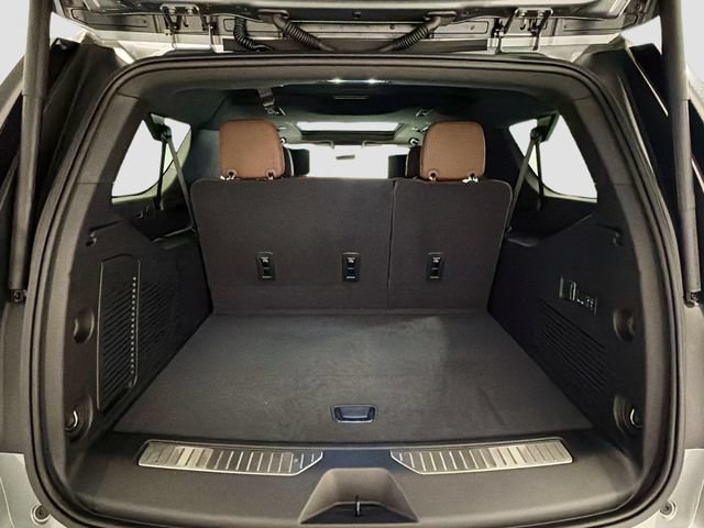New 2026 Chevrolet Suburban High Country AWD/4WD image 25