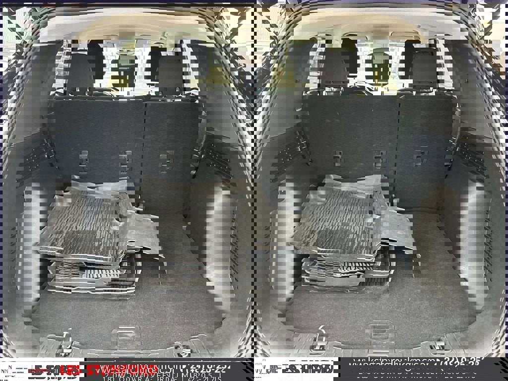 Used 2022 Ford Escape SE image 11