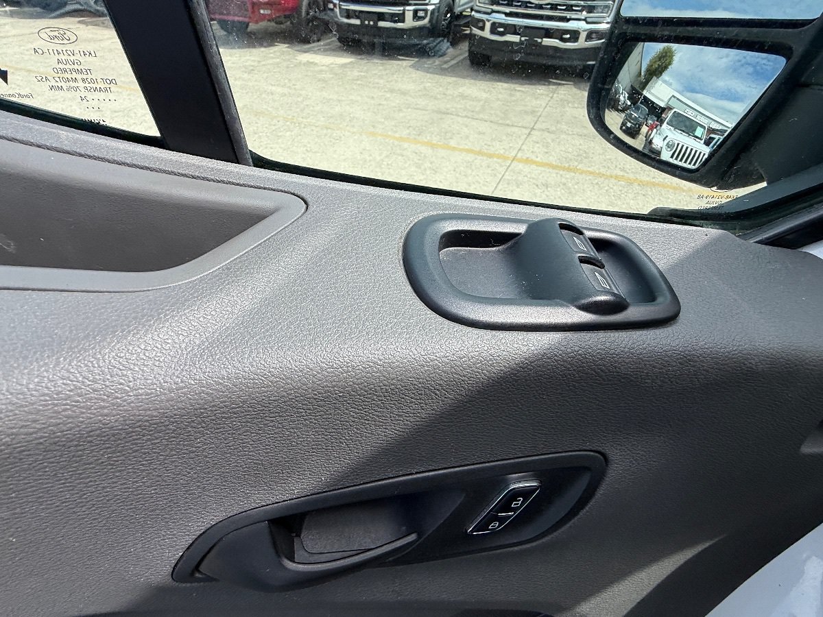 Used 2024 Ford Transit 350 XLT RWD image 18