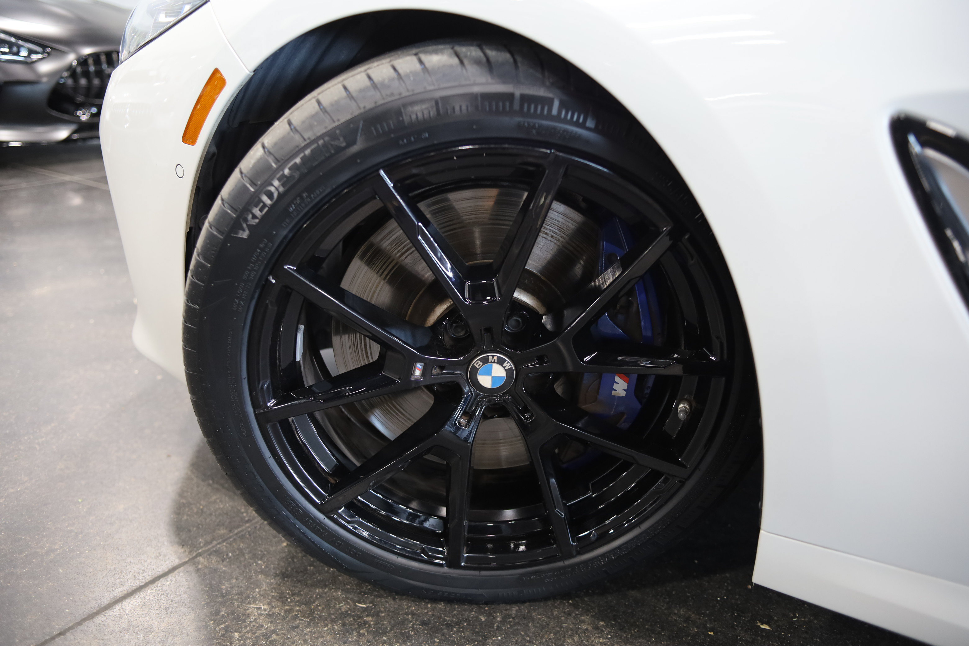 Used 2023 BMW M850i xDrive Convertible w/ M Carbon Exterior Package AWD/4WD image 13