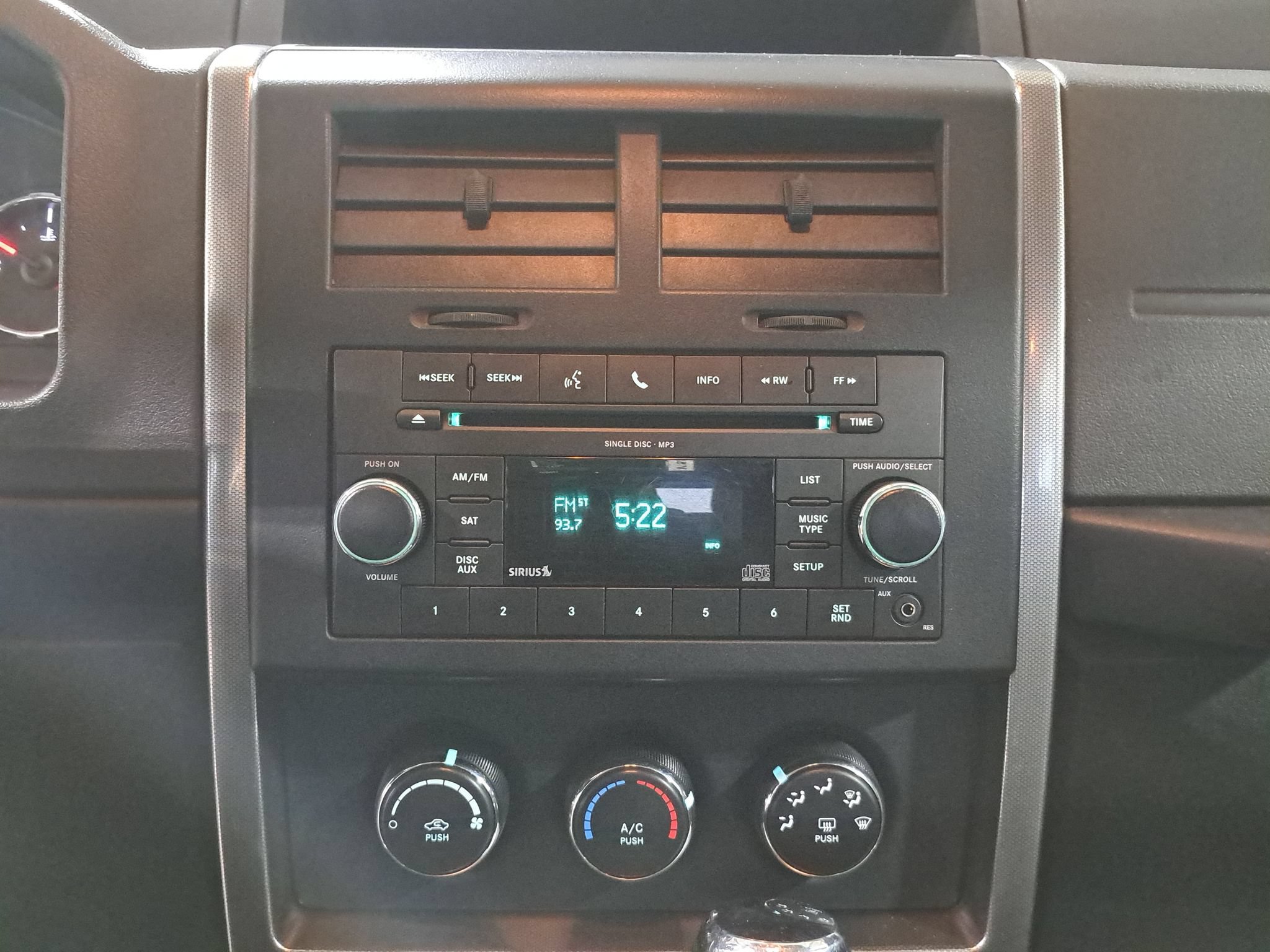 Used 2011 Jeep Liberty Sport AWD/4WD image 19