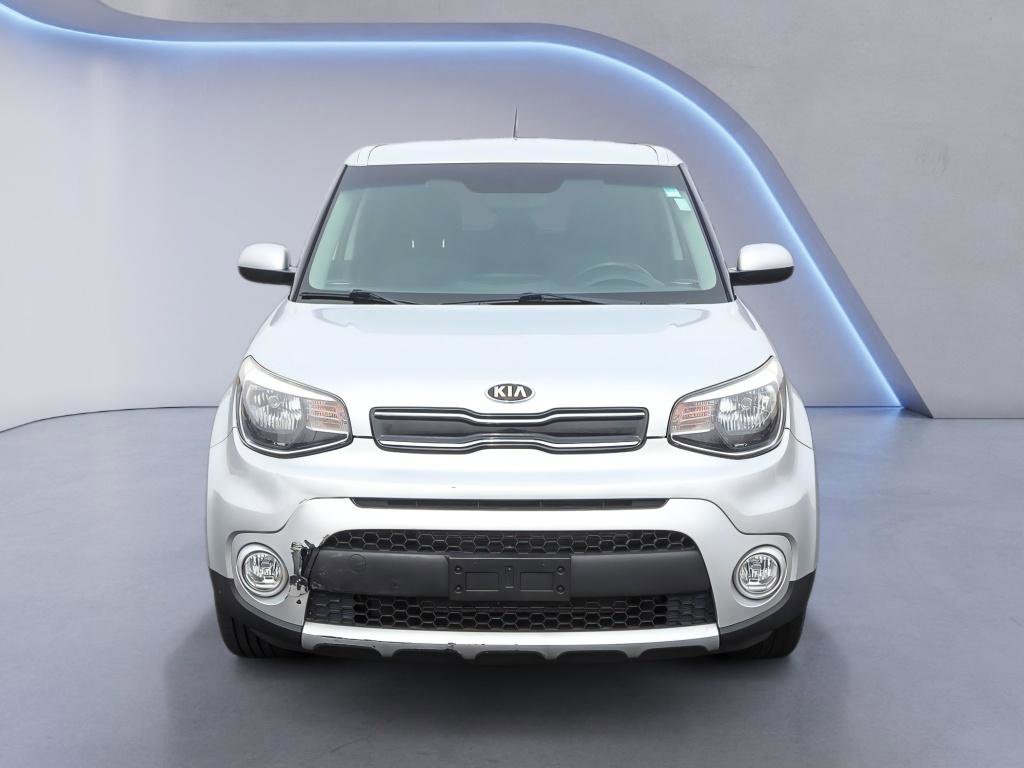 Used 2018 Kia Soul + image 10