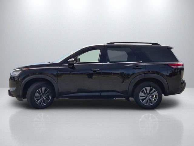 Used 2024 Nissan Pathfinder SV image 7