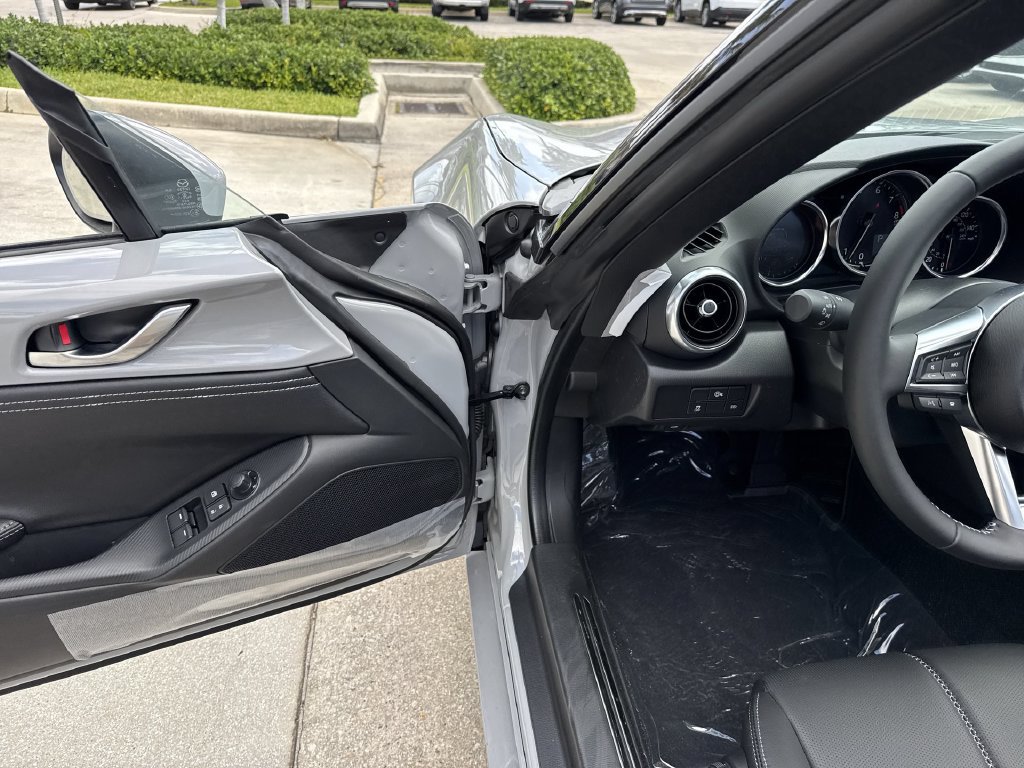 New 2026 MAZDA MX-5 Miata Grand Touring RWD image 17