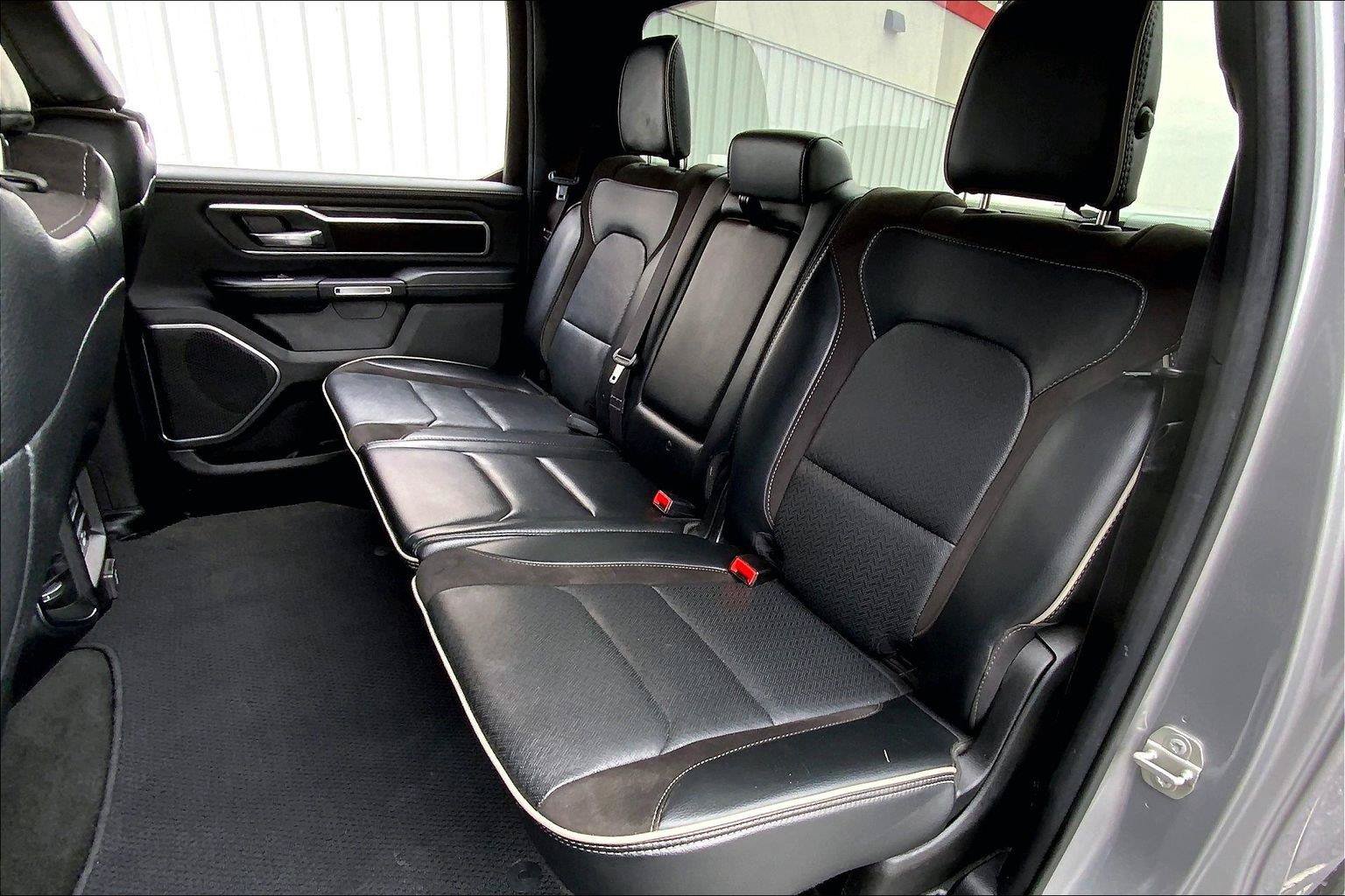 Used 2024 RAM 1500 Laramie AWD/4WD image 24