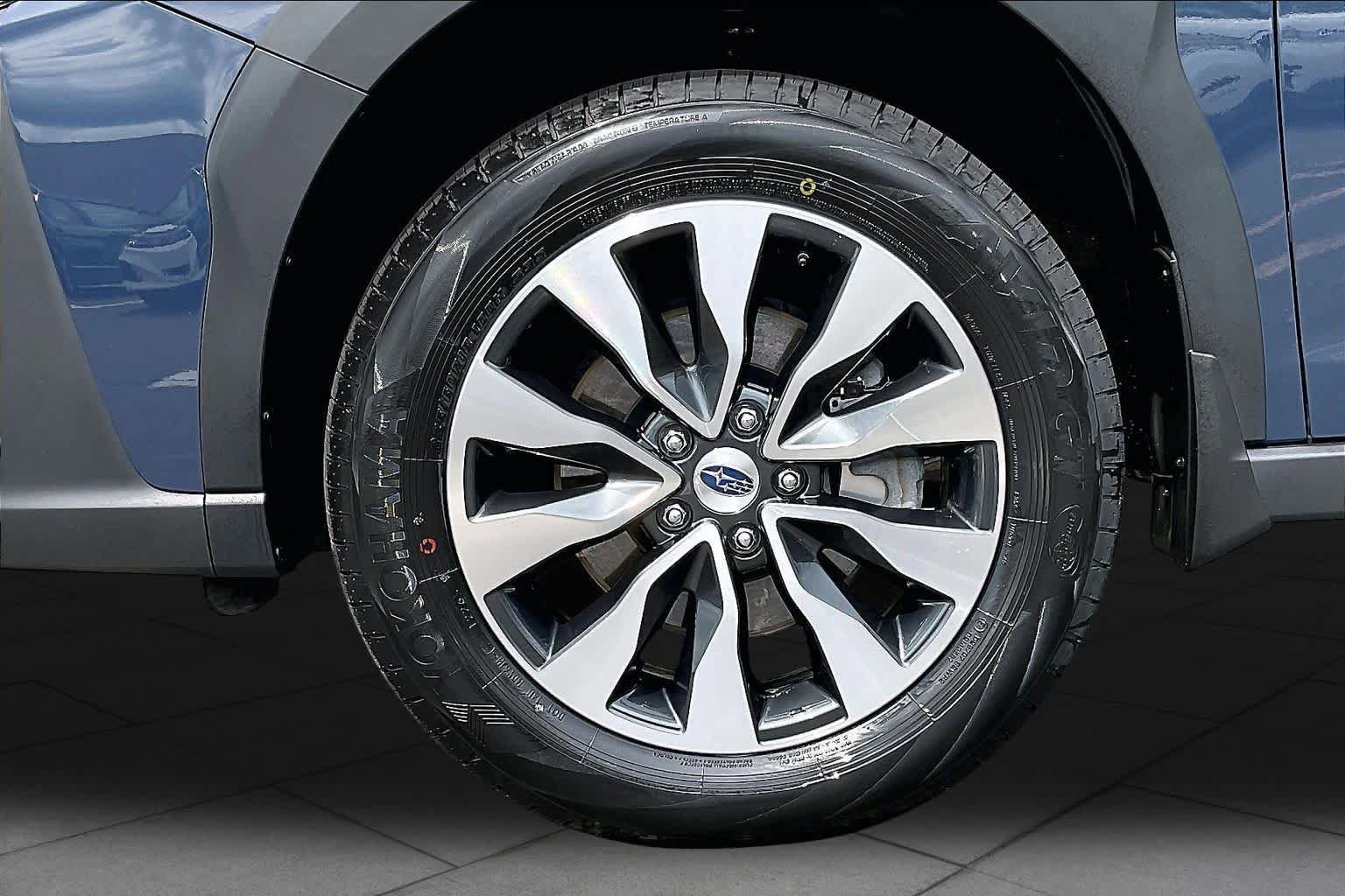 Used 2024 Subaru Outback Limited AWD/4WD image 11