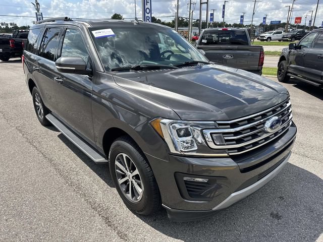 Used 2018 Ford Expedition XLT w/ Equipment Group 202A RWD image 3