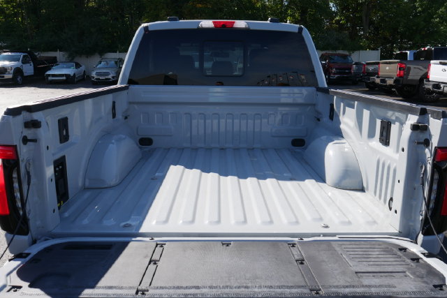 Used 2023 Ford F150 Lightning Lariat AWD/4WD image 12