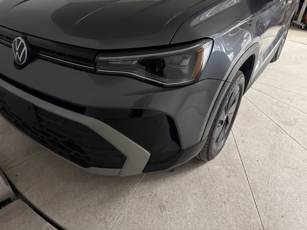 Used 2025 Volkswagen Taos S image 32