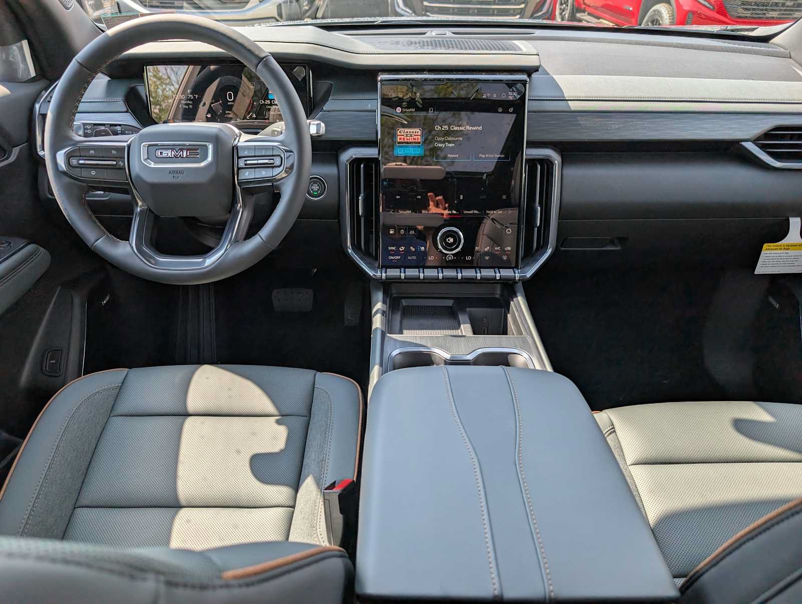 New 2026 GMC Acadia AT4 w/ Luxury Package AWD/4WD image 12