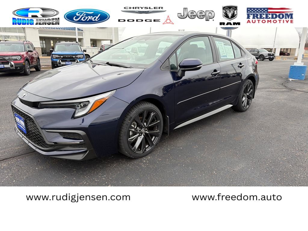 Used 2023 Toyota Corolla SE image 1