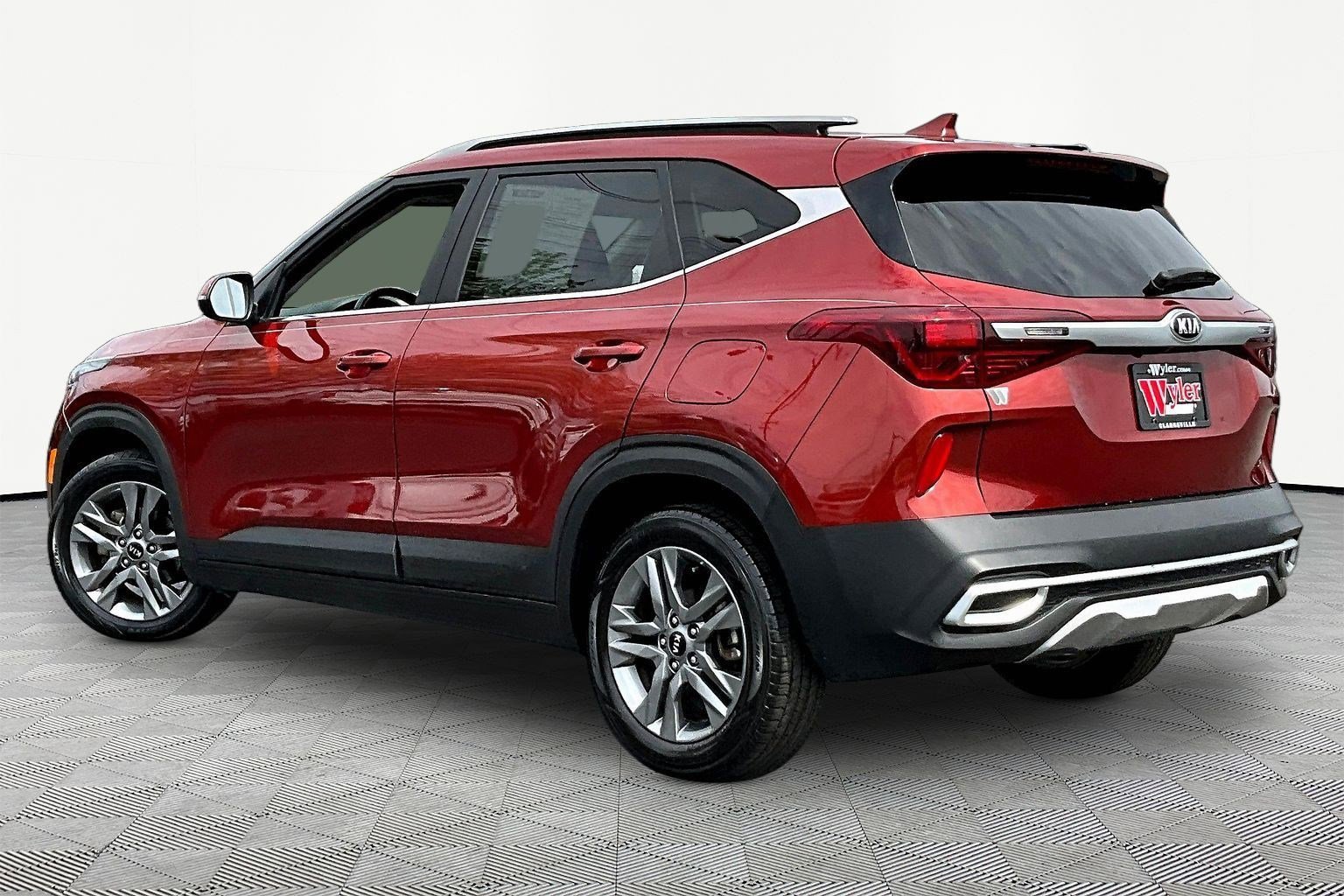 Used 2021 Kia Seltos S FWD image 4
