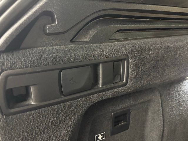 Used 2021 BMW X5 xDrive40i w/ Premium Package image 42