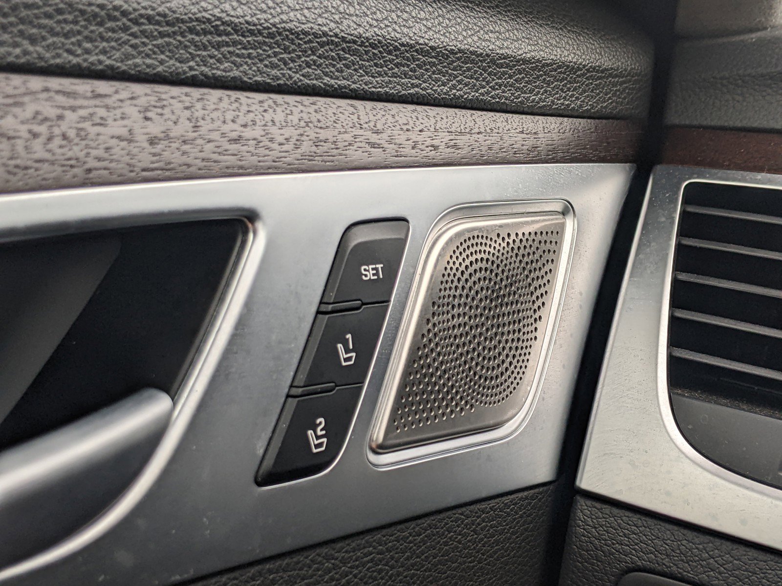 Used 2020 Genesis G80 5.0 Ultimate image 20