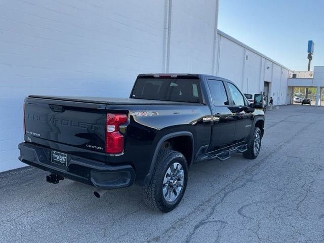 Used 2024 Chevrolet Silverado 2500 Custom w/ Custom Value Package image 4