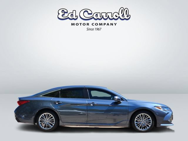 Used 2022 Toyota Avalon Limited w/ Advanced Safety Package FWD image 5