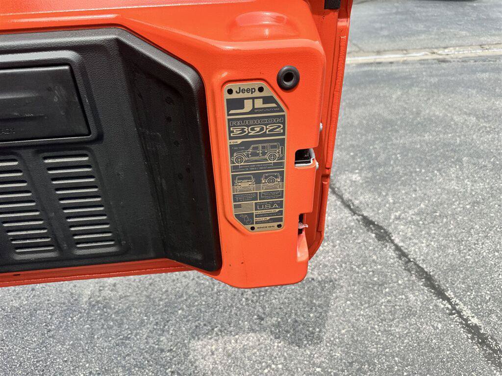 Used 2023 Jeep Wrangler Unlimited Rubicon 392 AWD/4WD image 22