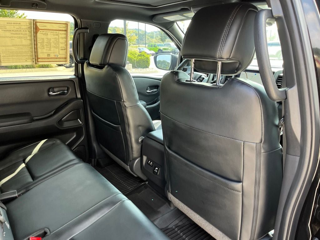 Used 2022 Nissan Frontier PRO-4X w/ Pro-4X Premium Package AWD/4WD image 25