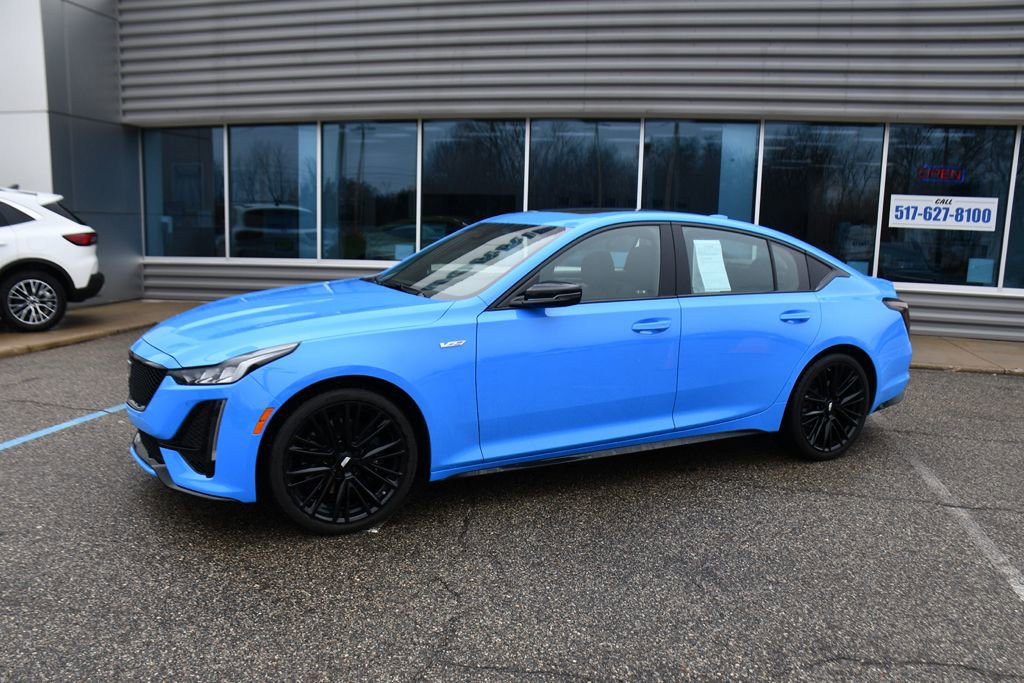 Used 2022 Cadillac CT5 V w/ LPO, ONYX Package image 2