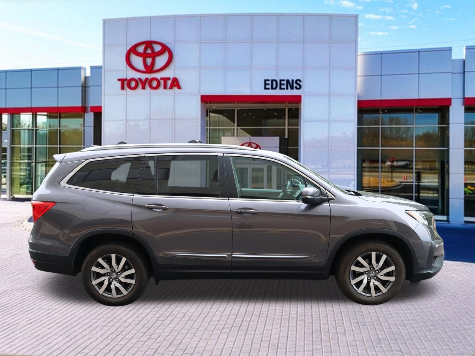 Used 2019 Honda Pilot EX-L image 2