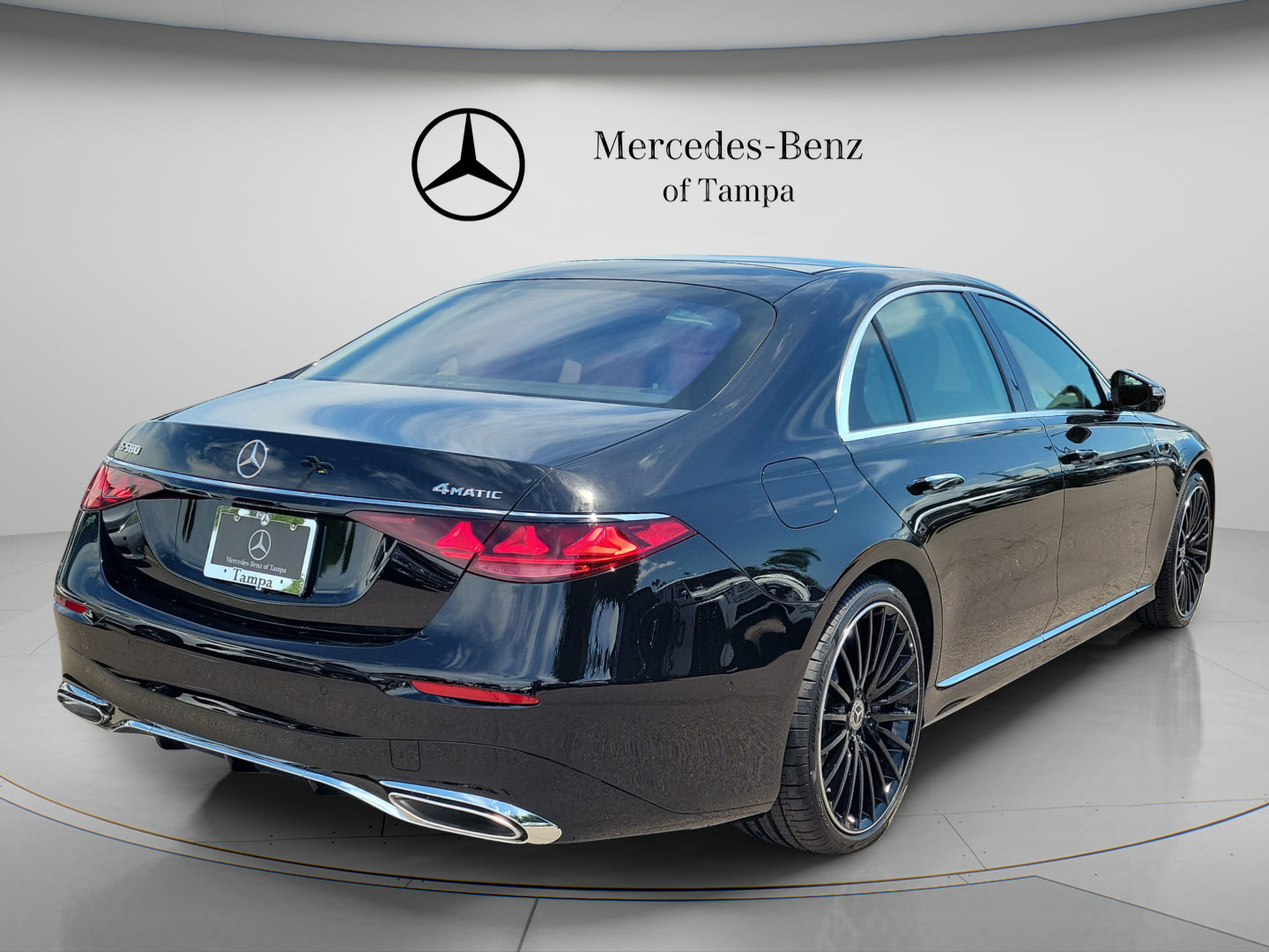 New 2027 Mercedes-Benz S 580 4MATIC Sedan image 3