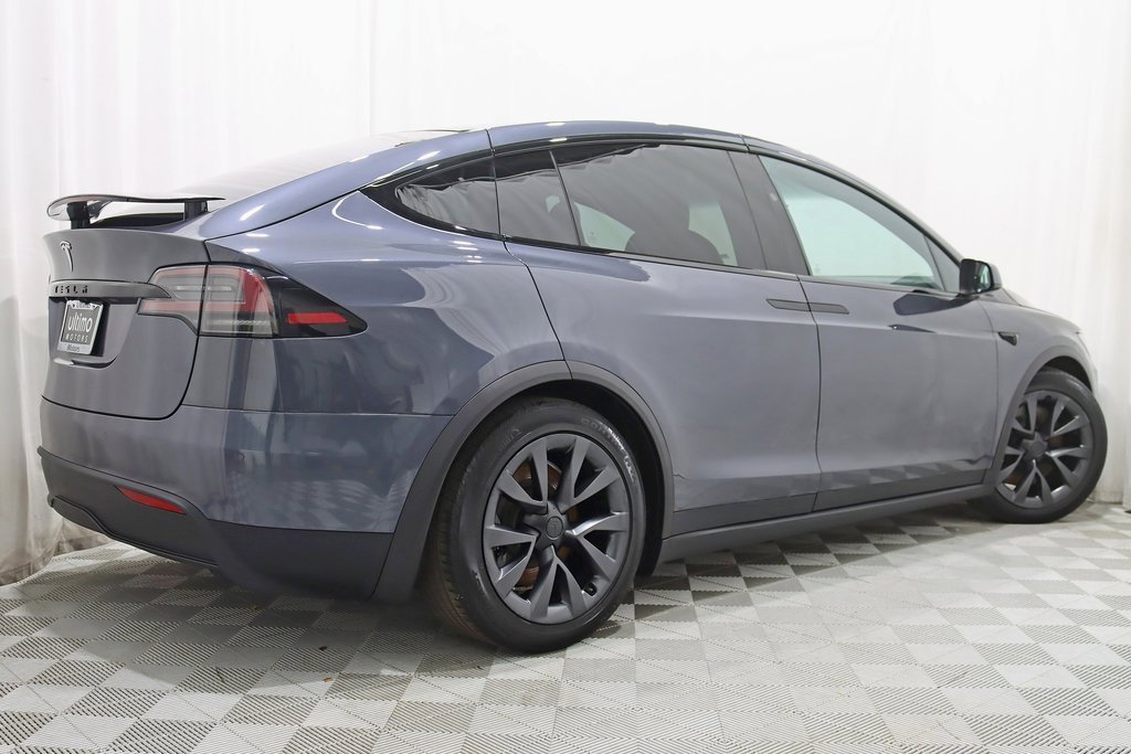 Used 2022 Tesla Model X image 8