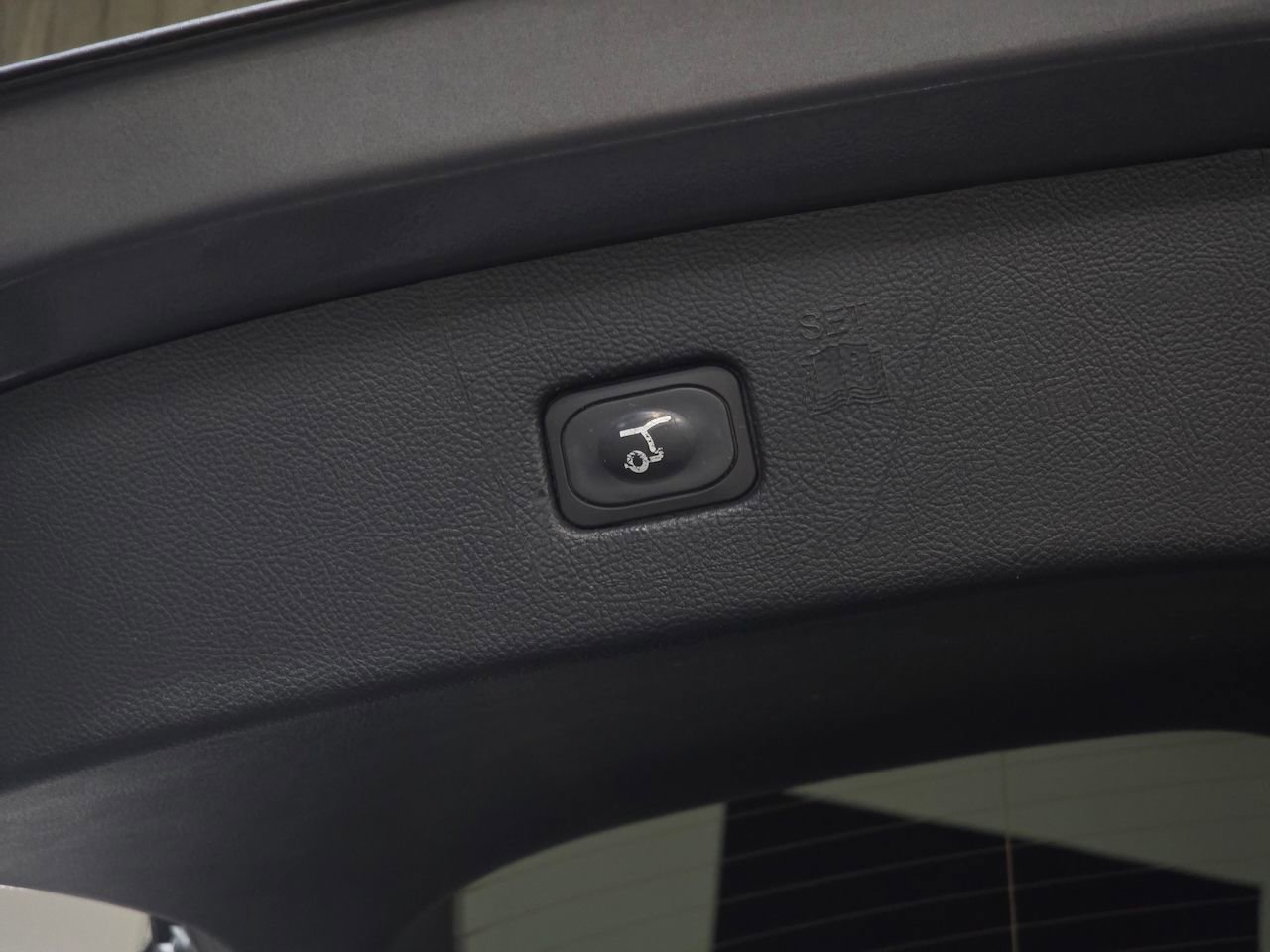 Used 2022 Ford Edge Titanium image 38